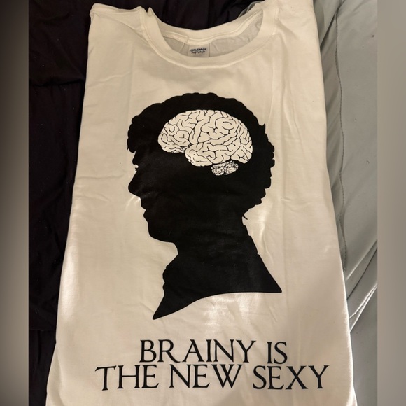 New! Sherlock BBC T-shirt - Picture 2 of 3